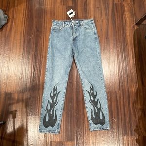 ADIKA Flaming Hot Jeans | MOM